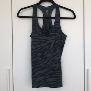 H&M camo print tank